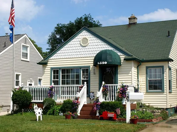 8530 Saratoga Ave, Oak Park, MI 48237