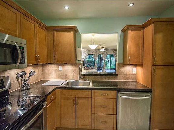 3rd image of 4012 Estepona Ave #2-3