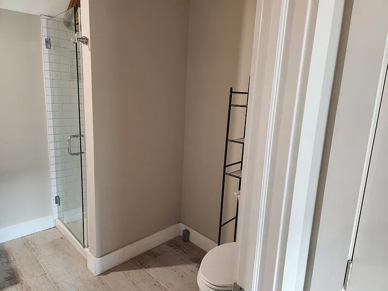 72 Main St #8 — Photo 23