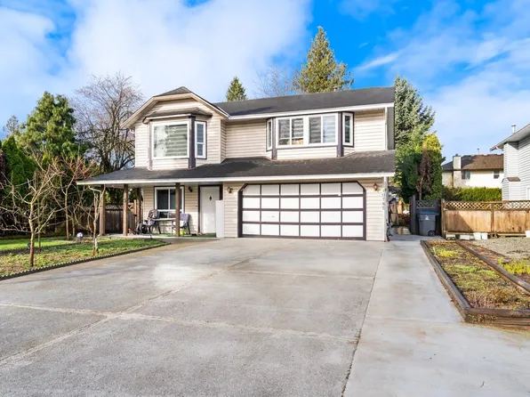 10785 155a St, Surrey, BC V3R 9X5