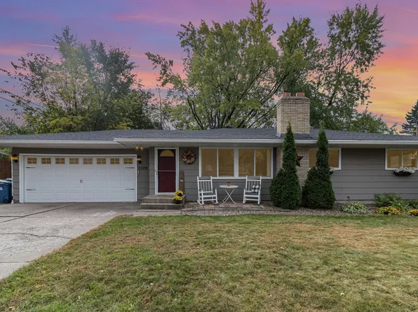 2526 Cedar Ave, White Bear Lake, MN 55110