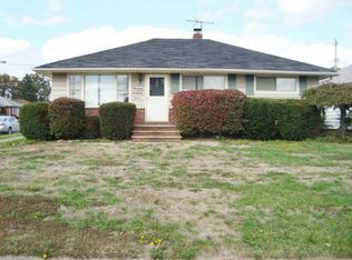 12111 Orme Rd, Garfield Heights, OH 44125