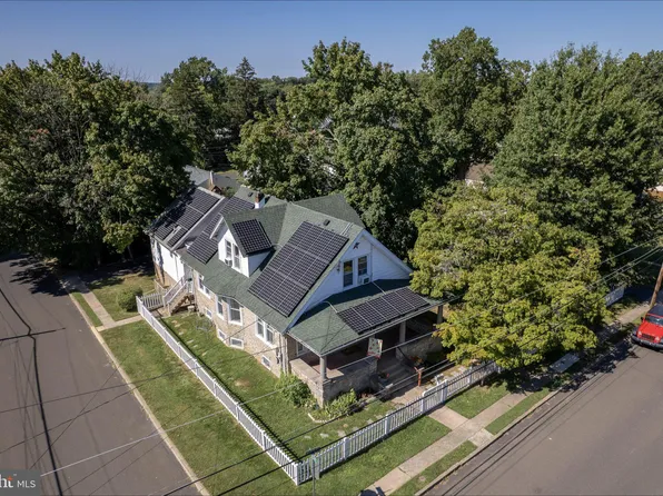 200 Ellis Rd, Willow Grove, PA 19090