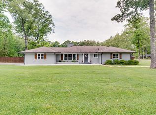 805 Forrest Dr, Tullahoma, TN 37388