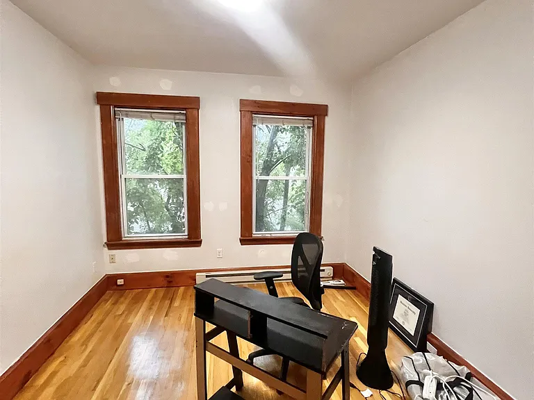 34 William St #1 — Photo 5