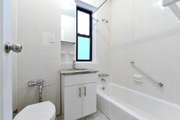 Rented by Aether Property Group | media 25