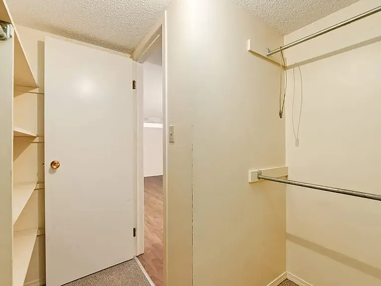 721 7th Ave S #13 — Photo 8
