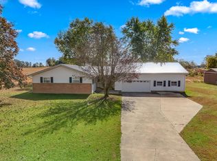 7151 N Adams Rd, North Adams, MI 49262