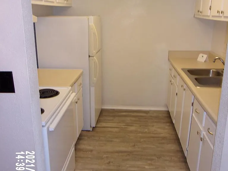 2170 Knox McRae Dr #39 — Photo 7