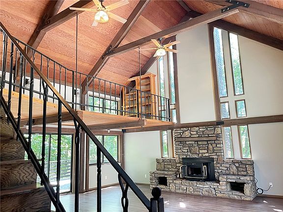 2nd image of 13653 W Mountain Rd