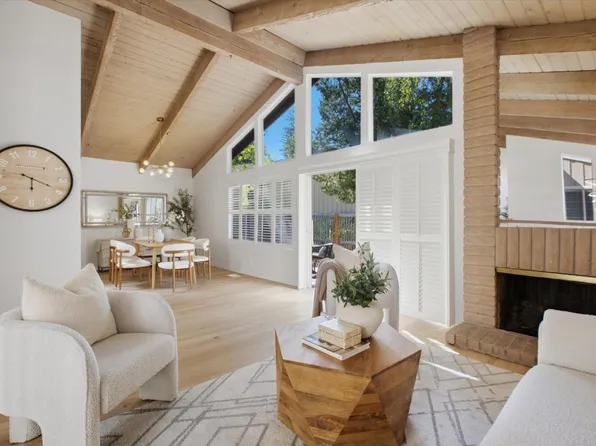 22944 Longdown Rd, Cupertino, CA 95014