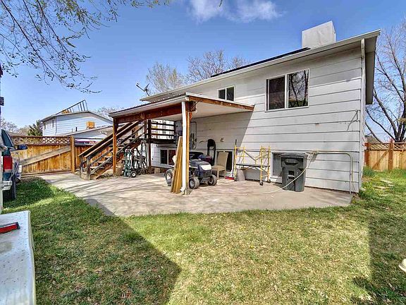 4th image of 2884 1/2 Durango Dr
