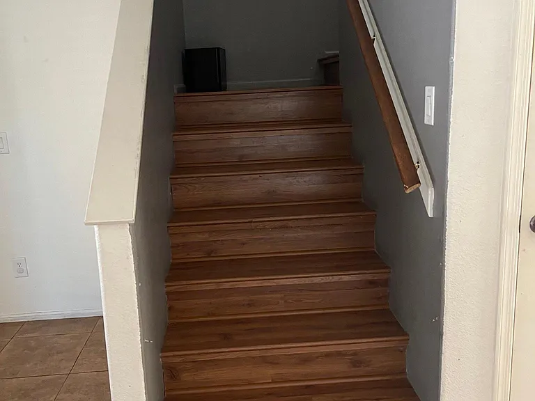 2422 W Via Dona Rd — Photo 3