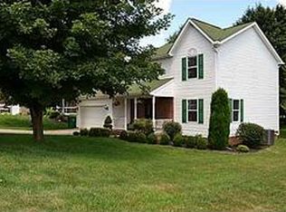 54 Shannon Dr, Hurricane, WV 25526