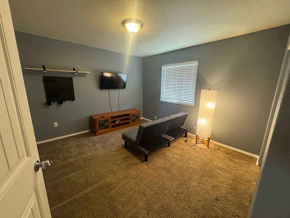 1st image of 4672 Mesita St