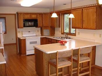4th image of 1540 Fairview Dr