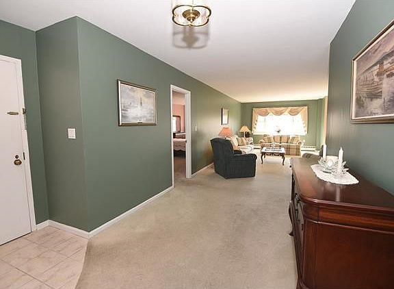 View of the livingroom from the entry