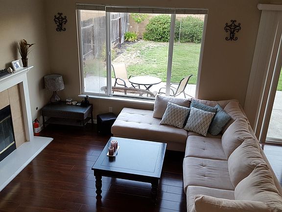 3rd image of 20 Boswell Ct