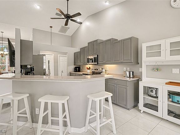 5th image of 3638 Giblin Dr
