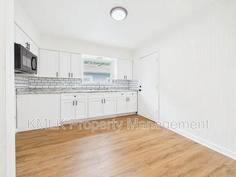 1622 Merrill Ave — Photo 7