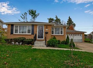 107 Patricia Dr, West Seneca, NY 14224