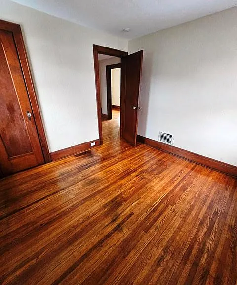 536 Winspear Ave #2 — Photo 5