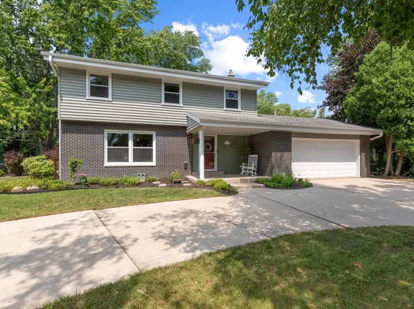 N115W15106 Potomac CIRCLE, Germantown, WI 53022