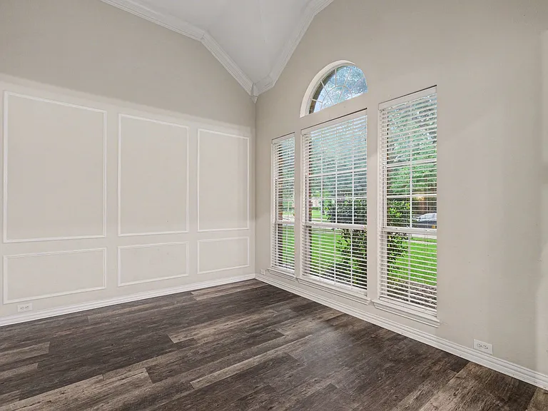 6881 Baird Dr — Photo 8
