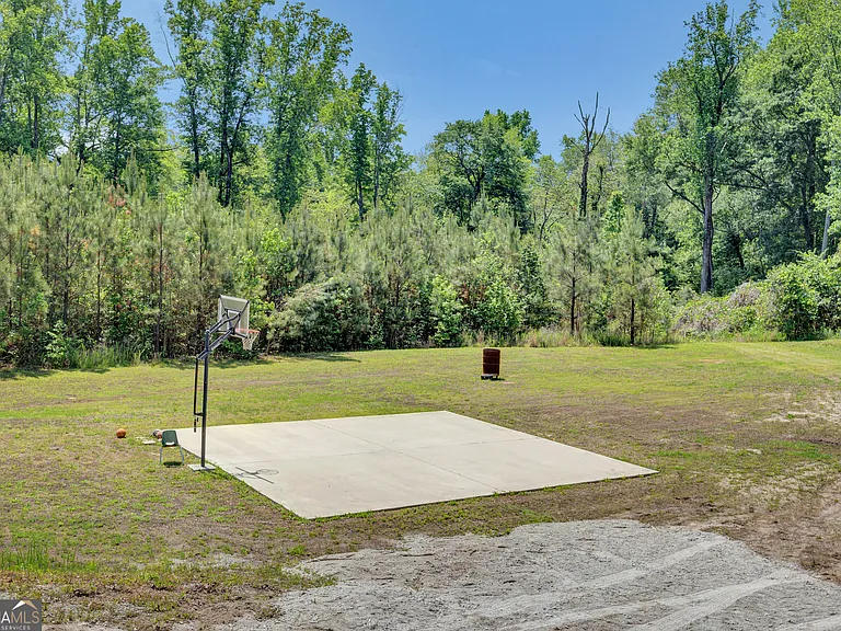 3442 Skyland Dr — Photo 6