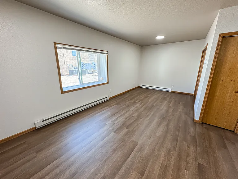 117 W Main St — Photo 33