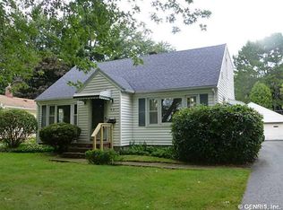 60 Arrowhead Dr, Rochester, NY 14624