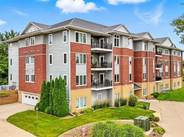 1092 Walnut Ave Unit 117, Riverside, IA 52327