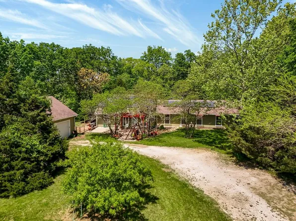 1607 Cumberland Rd, Bates City, MO 64011