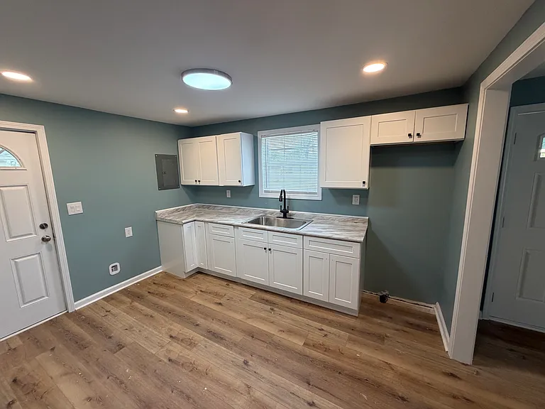 3024 Ellis St — Photo 4