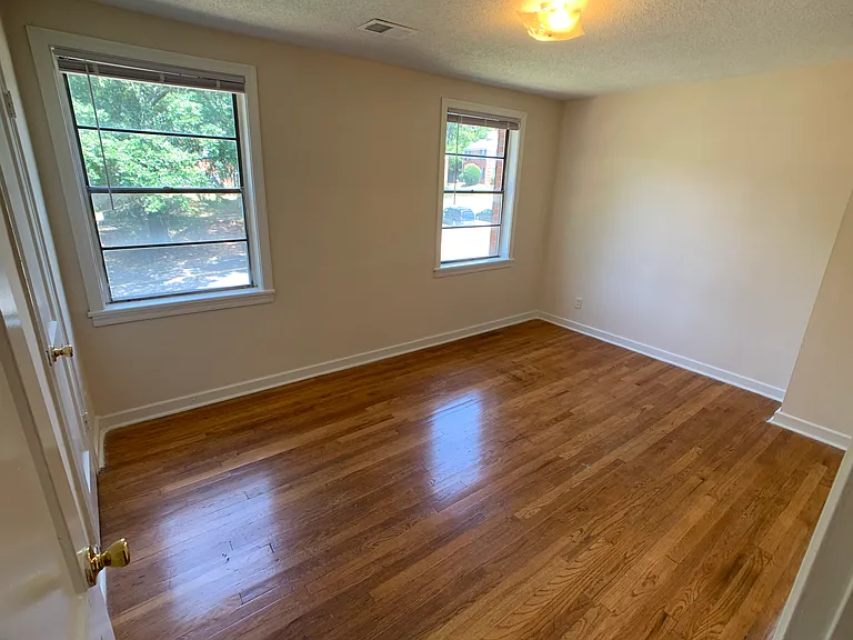 1684 Valley Ave — Photo 48