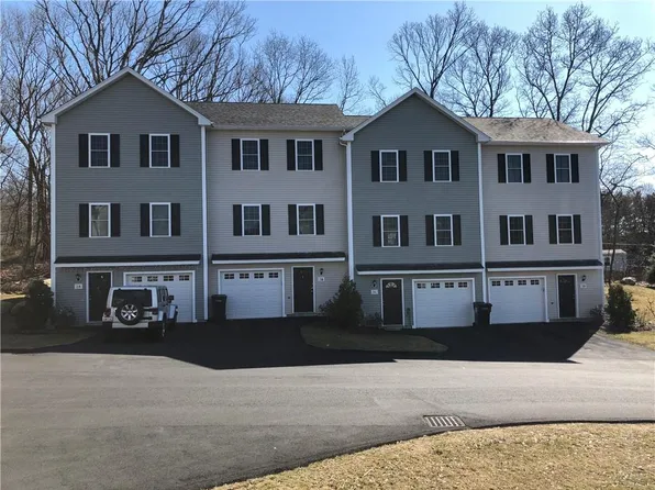 75 Esmond St #3D, West Warwick, RI 02893