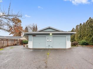 220 SE 3rd Ave, Canby, OR 97013