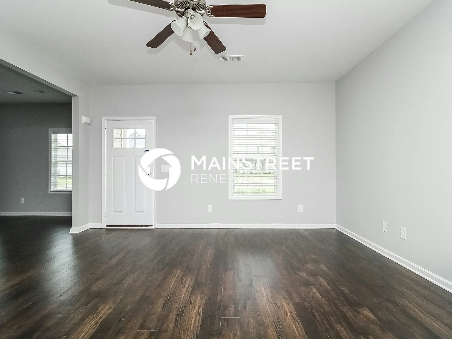 705 Mitscher Dr — Photo 2