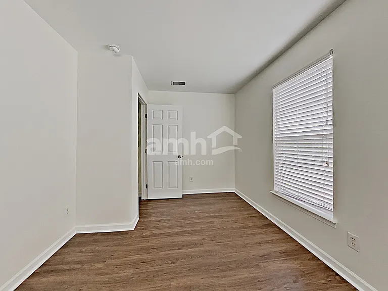 3213 Peyton Ct — Photo 16
