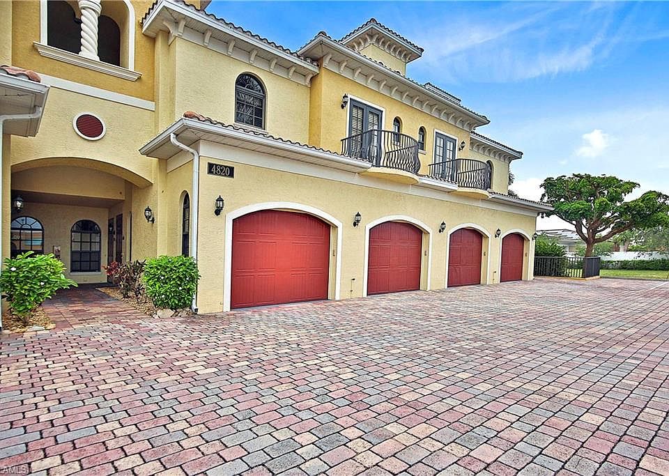 1st image of 4820 SW 17th Pl #1