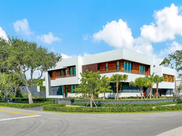 9860 NE 5th Avenue Rd, Miami, FL 33138