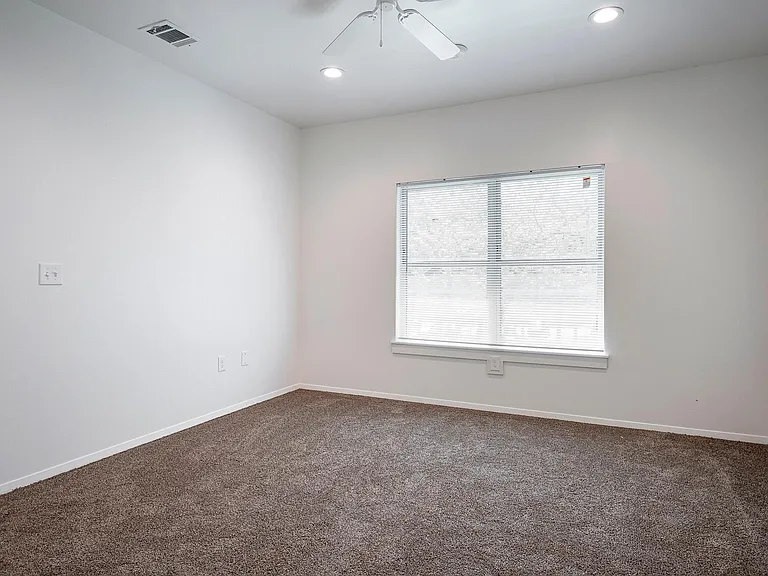 7960 Hunnicut Rd #1101 — Photo 11