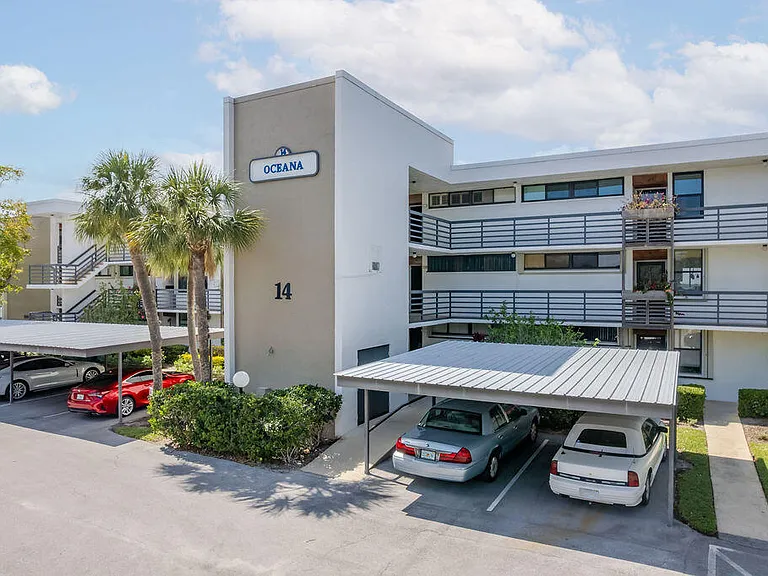 1950 SW Palm City Rd #14203 — Photo 2