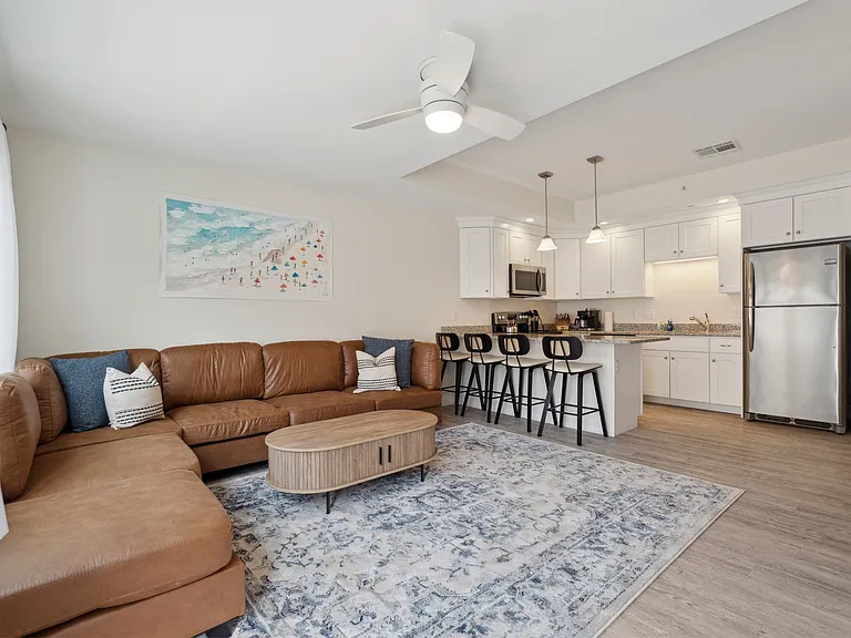 128 Ashworth Ave #308 — Photo 5