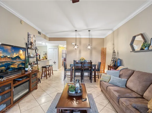 4101 Bellasol Cir APT 1211, Fort Myers, FL 33916