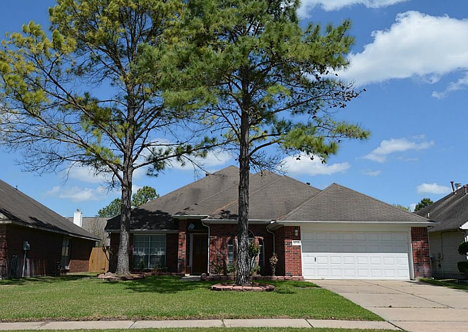 1st image of 14738 Belterraza Dr