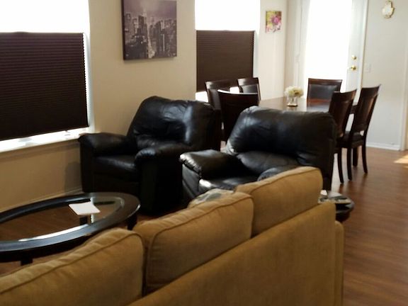 Living room/dining room