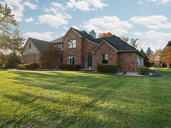 3rd image of 9324 Yorkshire Dr