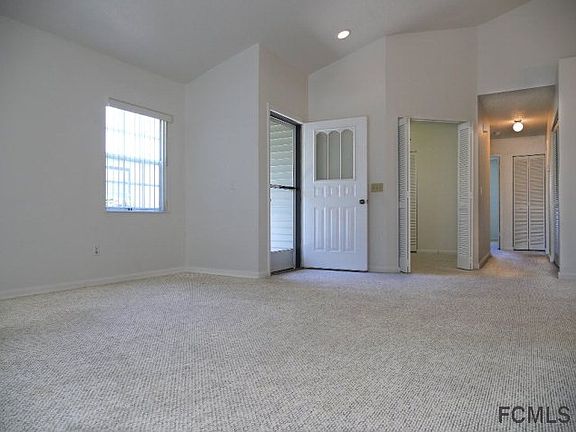 3rd image of 24 Bedford Dr