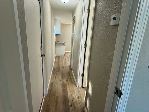 5th image of 3705 W Locust St Trailer 27